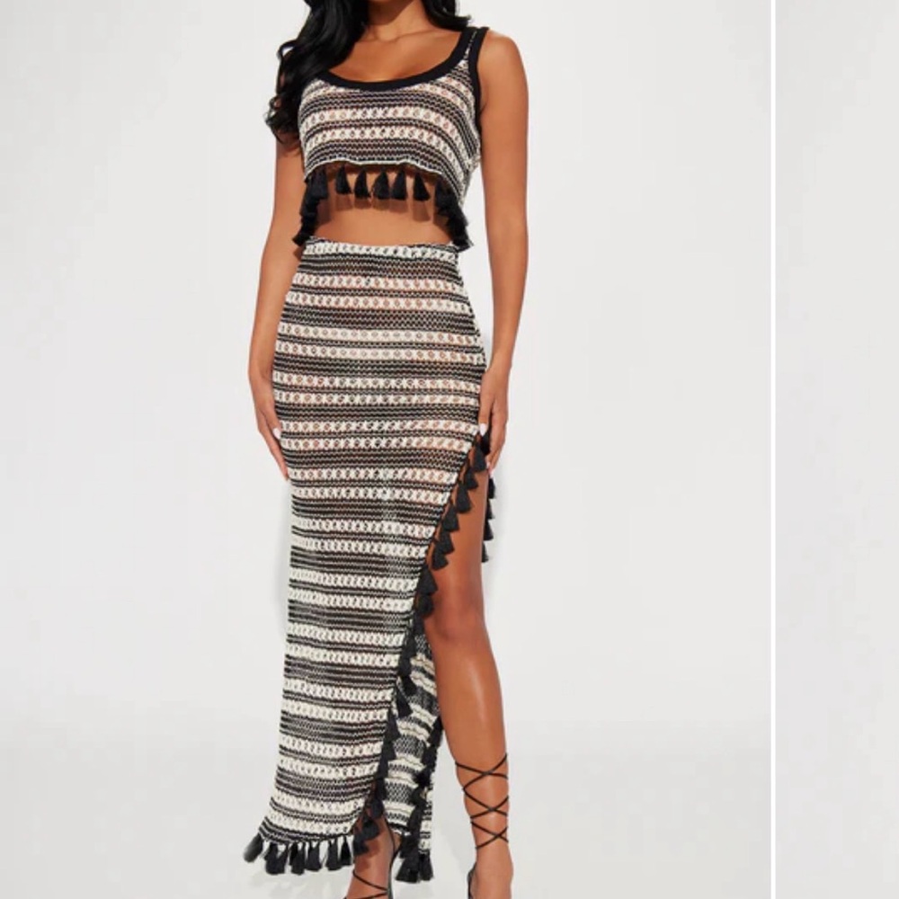 Thalian Black and White Crochet Skirt Set